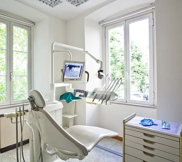 About Us | Morris Oral Surgery & Implant Center - Oral Surgeon Morris Plains, NJ 07950 | (973) 400-5254