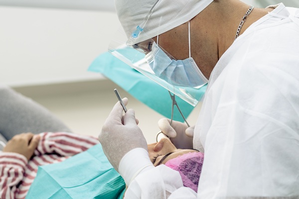 Reasons You May Be Referred To An Oral Surgeon