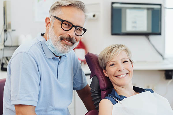 When To Visit An Oral Surgeon For Impacted Teeth